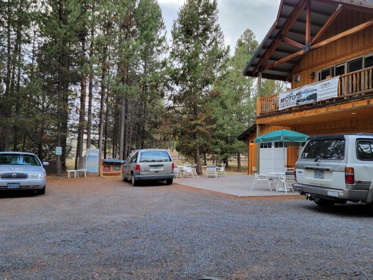 Diamondstone Guest Lodges Ла Пайн Екстериор снимка
