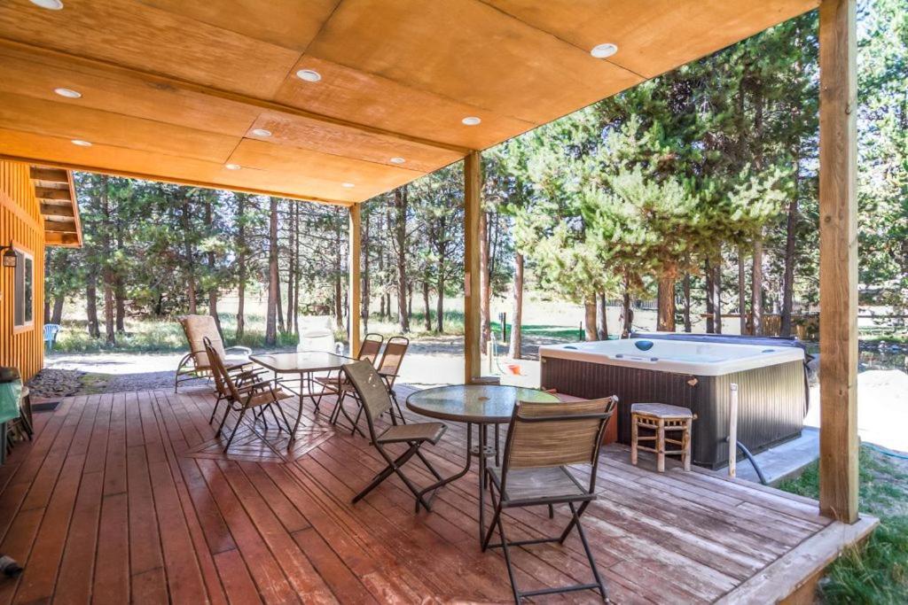 Diamondstone Guest Lodges Ла Пайн Екстериор снимка