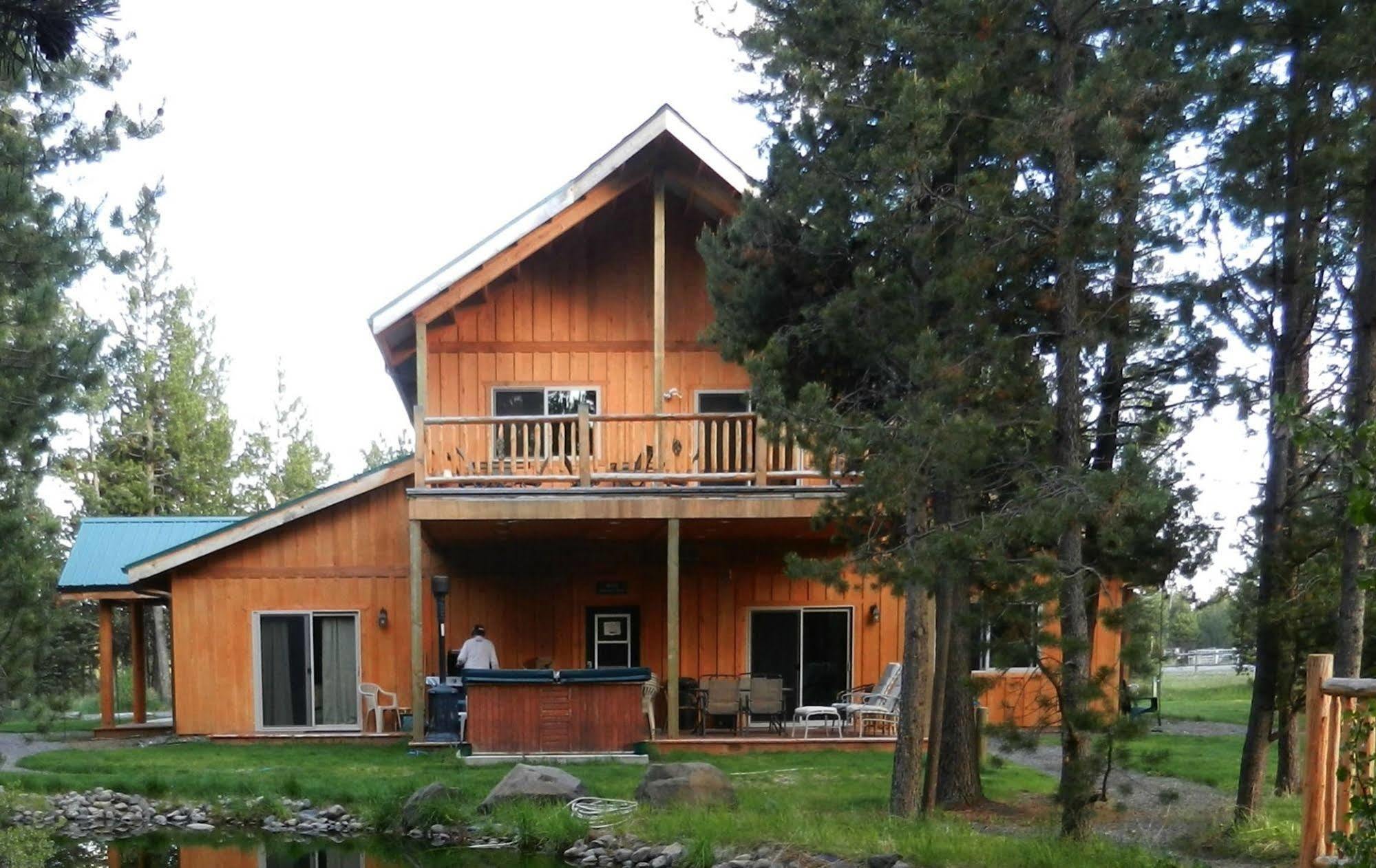 Diamondstone Guest Lodges Ла Пайн Екстериор снимка