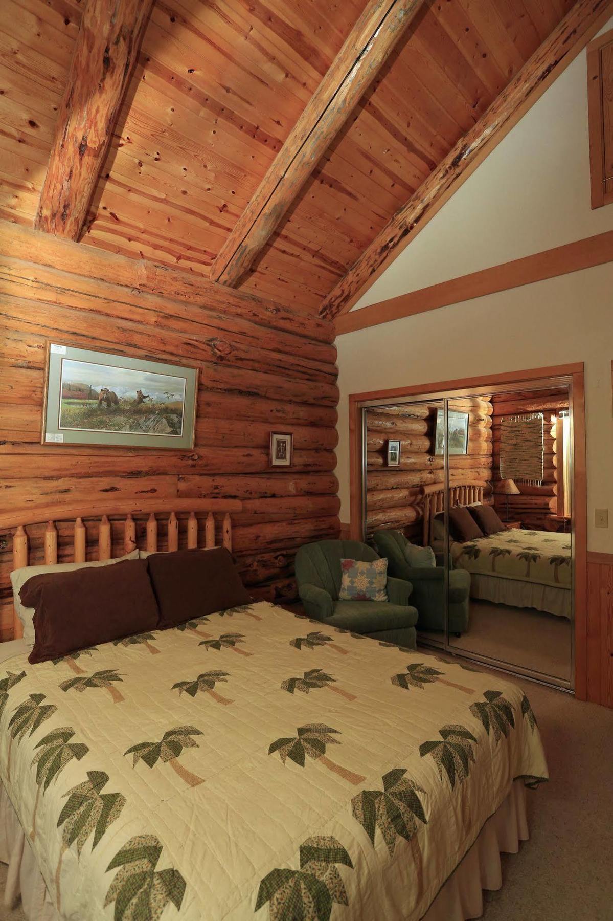 Diamondstone Guest Lodges Ла Пайн Екстериор снимка
